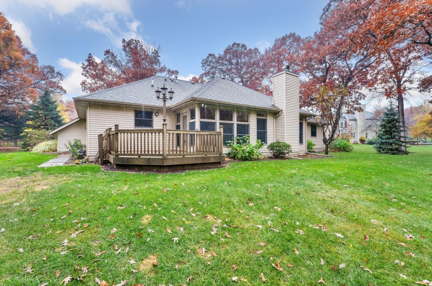 9246 Aspen Ct, Demotte IN  46310-7927 exterior
