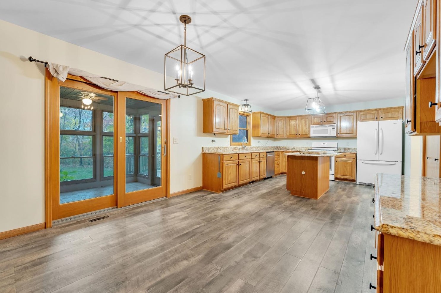 9246 Aspen Ct, Demotte IN  46310-7927 exterior