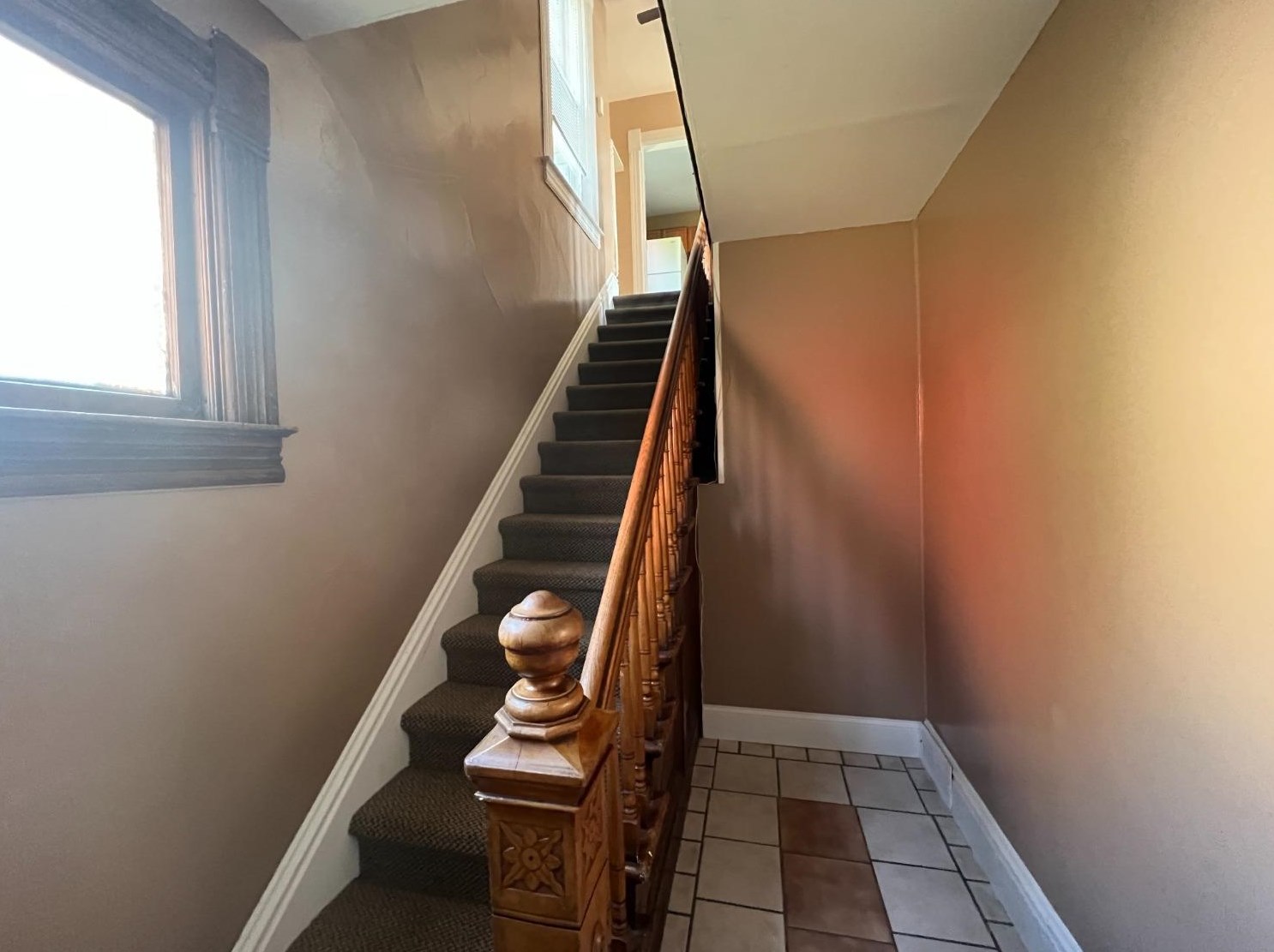 109 Lincolnway, La Porte IN  46350-2476 exterior