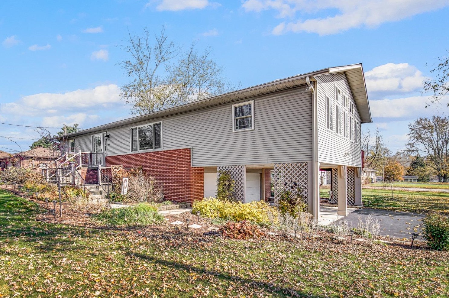 401 E 75 N, Valpo, IN 46383