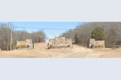 126 Oakmont Drive, Mabank, TX 75147 - Photo 1