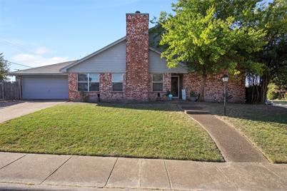 106 Idle Creek Lane, DeSoto, TX 75115 - Photo 1