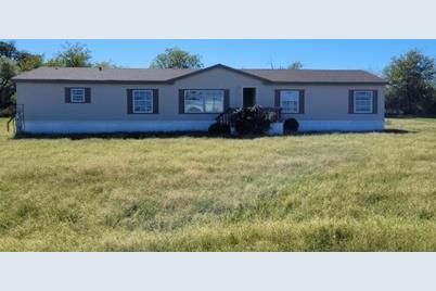 1427 Wild Horse Lane, Stephenville, TX 76401 - Photo 1