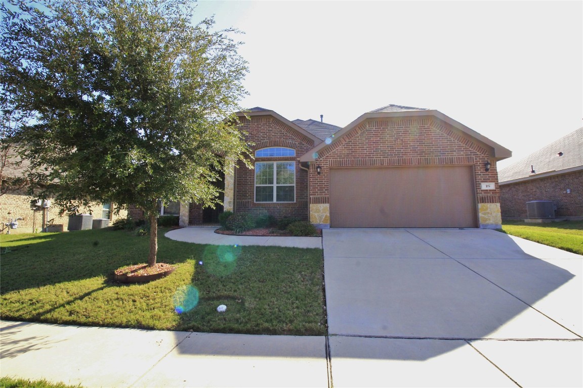 25 Oakridge Ln, Edgecliff Village, TX 76134 MLS 20211916 Coldwell