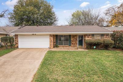 121 E Vilbig Street, Irving, TX 75060 - Photo 1