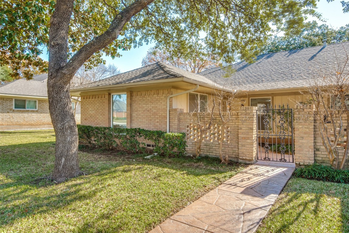 3742 Weeburn Dr, Dallas, TX 75229 - MLS 20224182 - Coldwell Banker