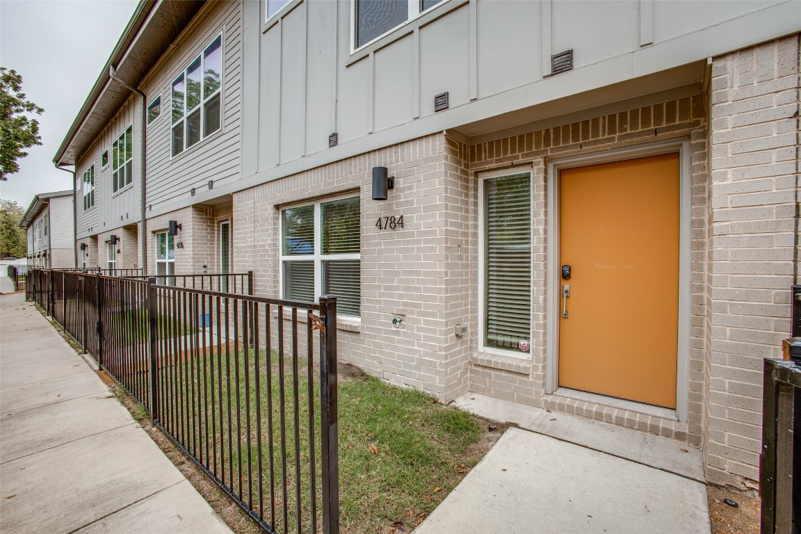 4784 Asher Pl, Dallas, TX 75204 MLS 20224256 Coldwell Banker