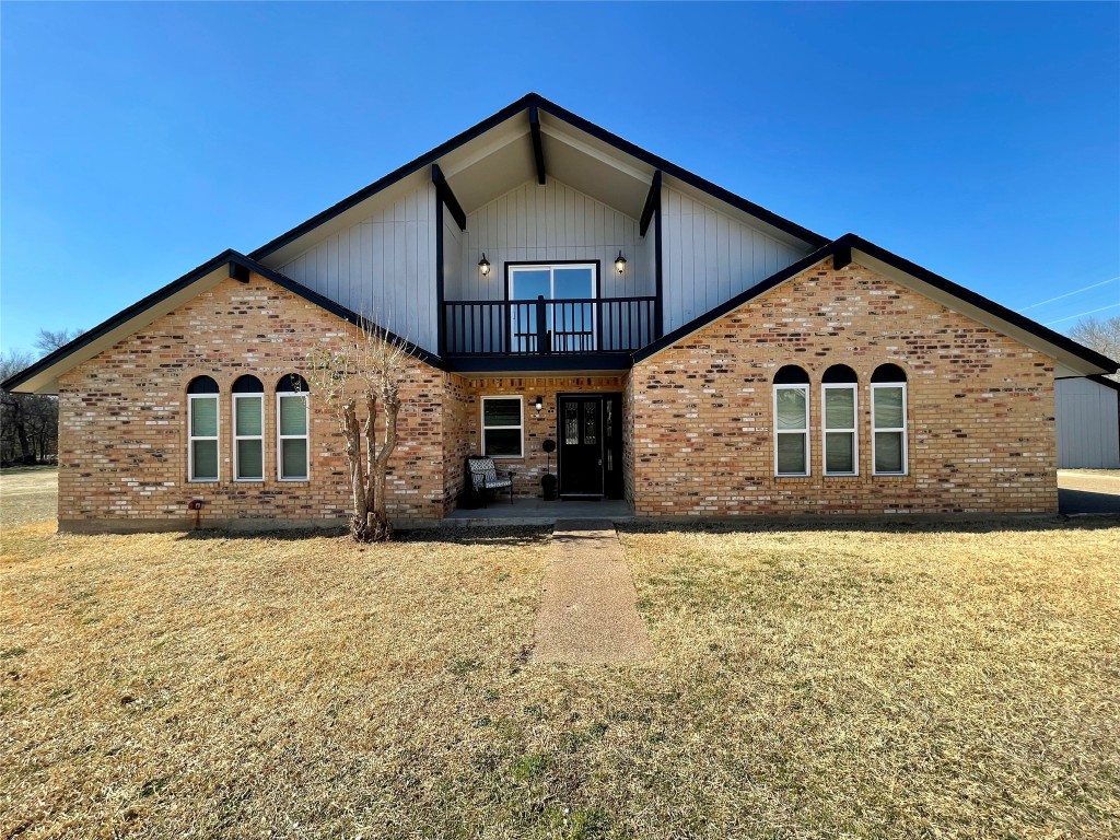 1924 Live Oak Cir, Azle, TX 76020 MLS 20236492 Coldwell Banker