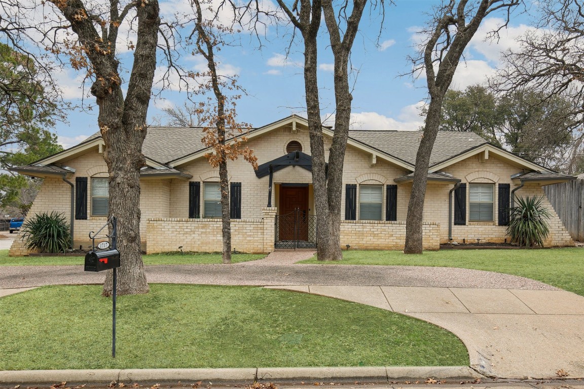 1717 Ridgeview Dr, Arlington, TX 76012 MLS 20245069 Coldwell Banker