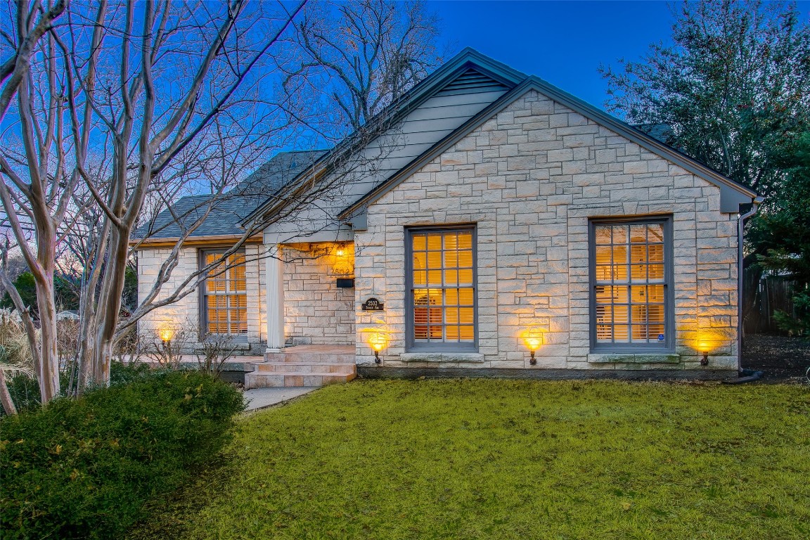 2502 Sunset Ave Dallas TX 75211 MLS 20247429 Coldwell Banker 2502-sunset-ave-dallas-tx-75211-mls-20247429-coldwell-banker