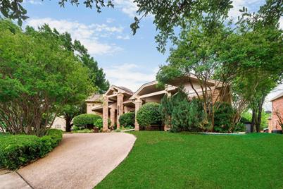 100  Creekside Court, Irving, TX 75063 - Photo 1