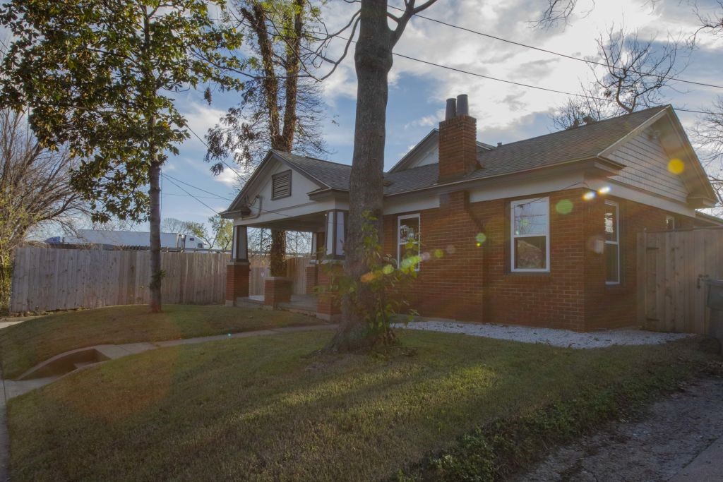 611 S Fitzhugh Ave, Dallas, TX 75223 MLS 20250486 Coldwell Banker