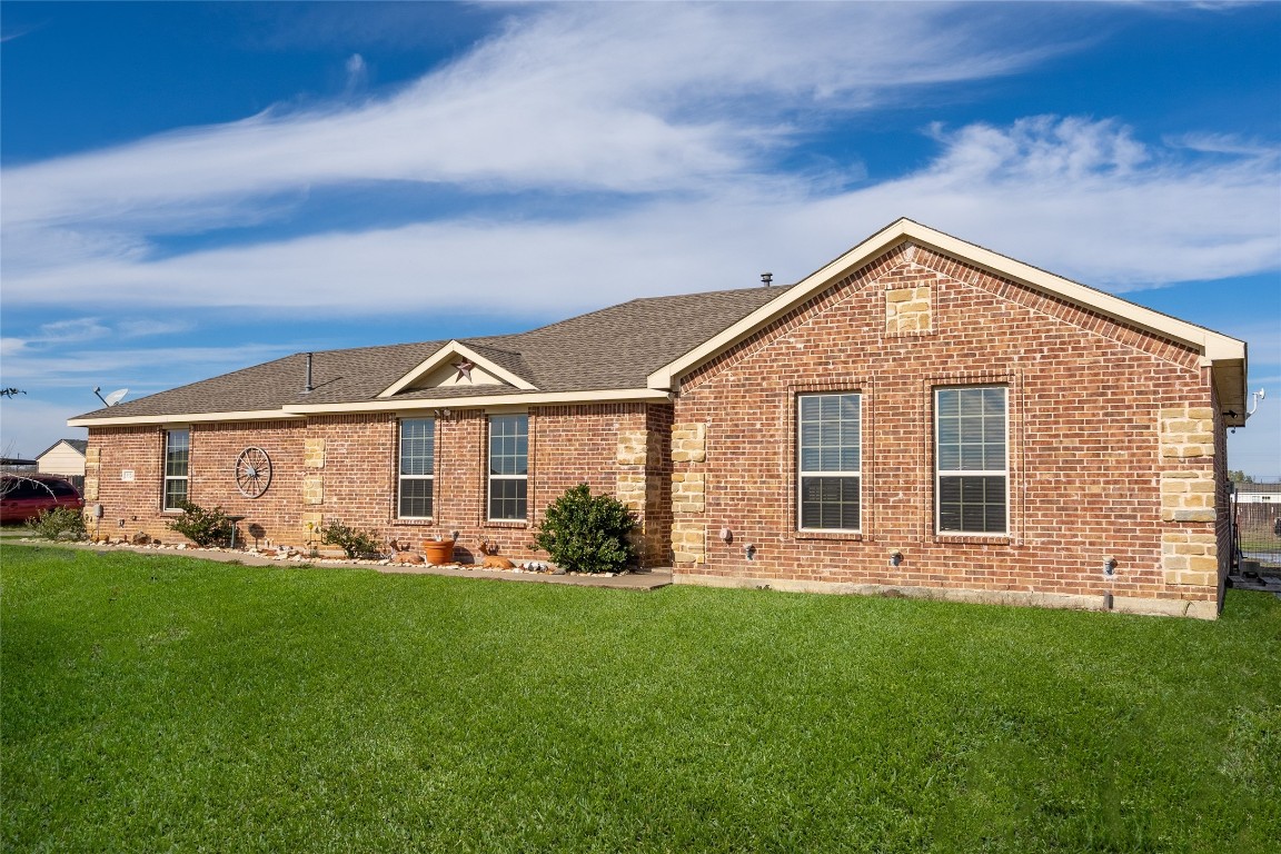 3324 Chinaberry Ln, Joshua, TX 76058 MLS 20261332 Coldwell Banker