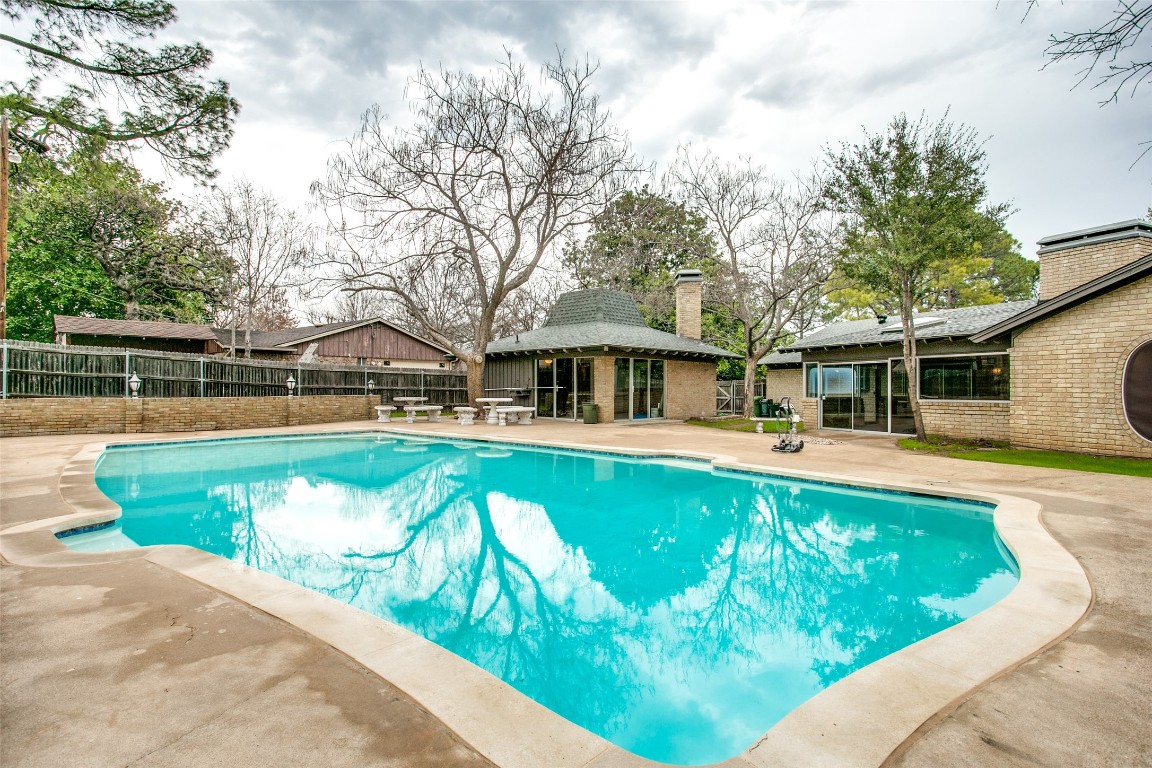 1811 Camelot Dr, Grapevine, TX 76051 MLS 20269864 Coldwell Banker