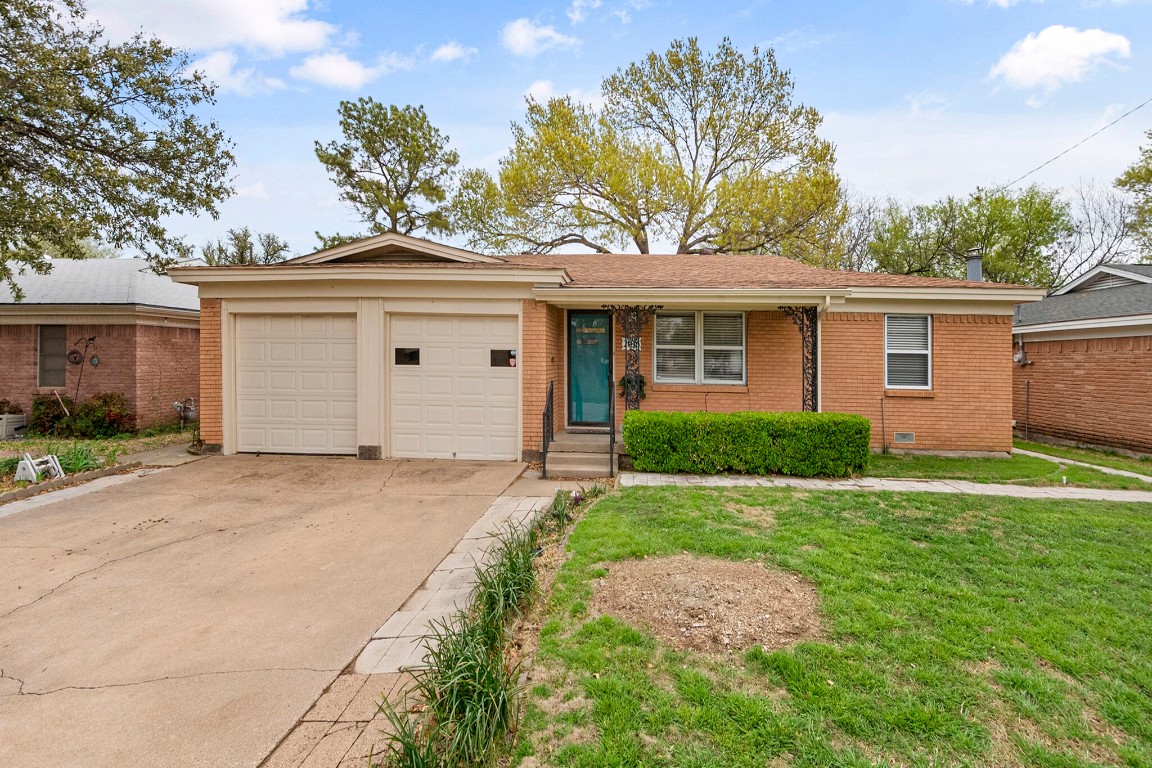 2016 Elton Rd, Haltom City, TX 76117 MLS 20276291 Coldwell Banker