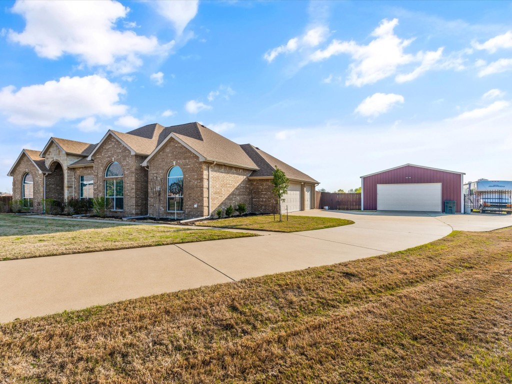 124 Courtney Cir, Waxahachie, TX 75165 MLS 20281406 Coldwell Banker