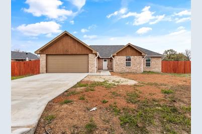 304 E 5th Street, Tolar, TX 76476 - Photo 1