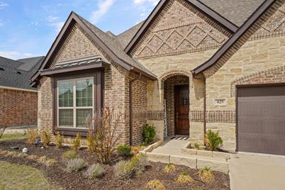 425 Belmont Drive, Midlothian, TX 76065 - Photo 1