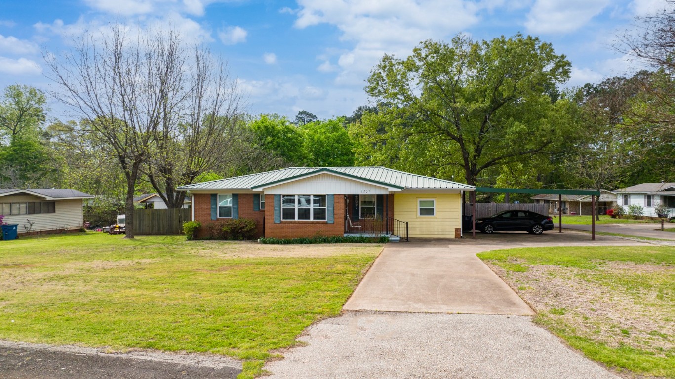 1207 Park Ln, Daingerfield, TX 75638 MLS 20291136 Coldwell Banker