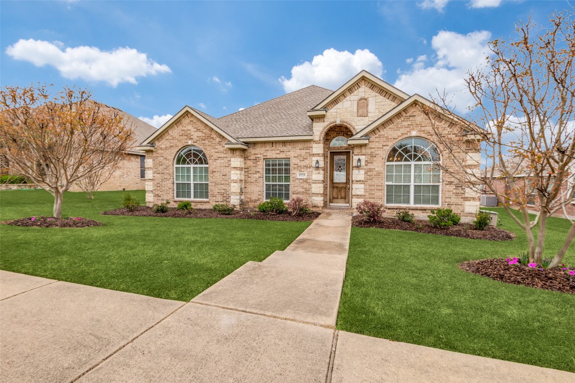 1725 White Falls Dr, DeSoto, TX 75115 MLS 20298320 Coldwell Banker