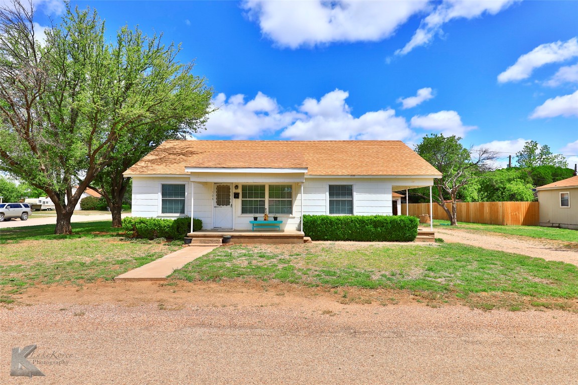 706 N 13th St, Haskell, TX 79521 MLS 20306995 Coldwell Banker