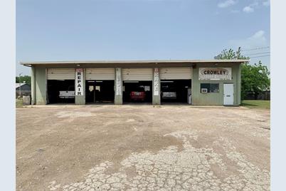 1004 W Main Street, Crowley, TX 76036 - Photo 1