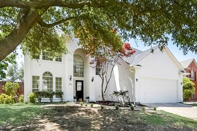 12013 Creek Point Drive, Frisco, TX 75035 - Photo 1