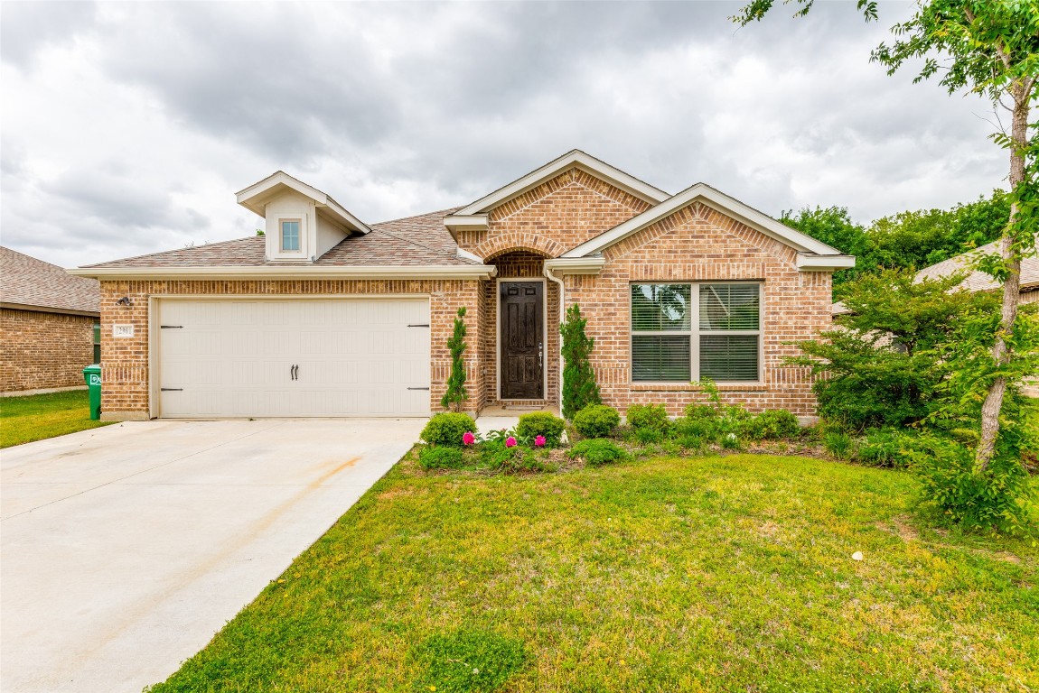 2901 Megan St, Denton, TX 76209 MLS 20316060 Coldwell Banker