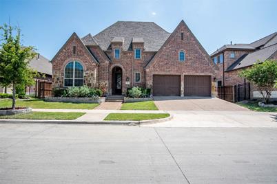 1322 Blue Lake Boulevard, Arlington, TX 76005 - Photo 1