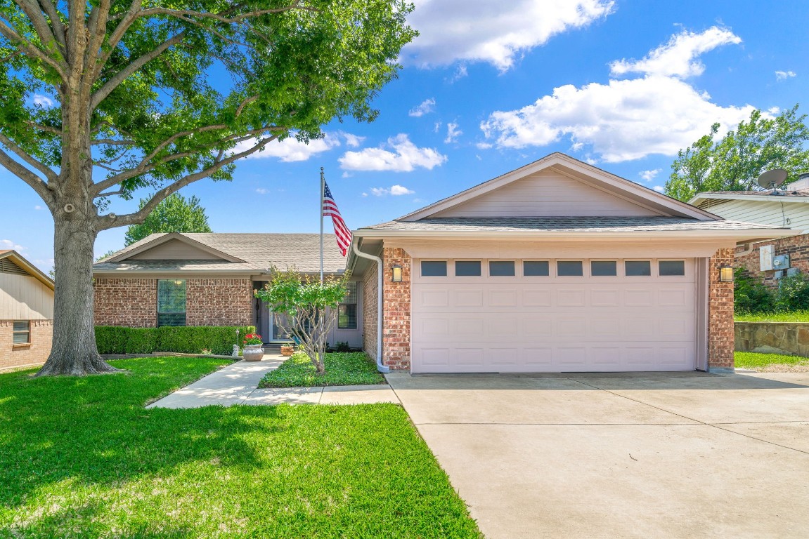 6516 N Park Dr, Watauga, TX 76148 MLS 20323347 Coldwell Banker