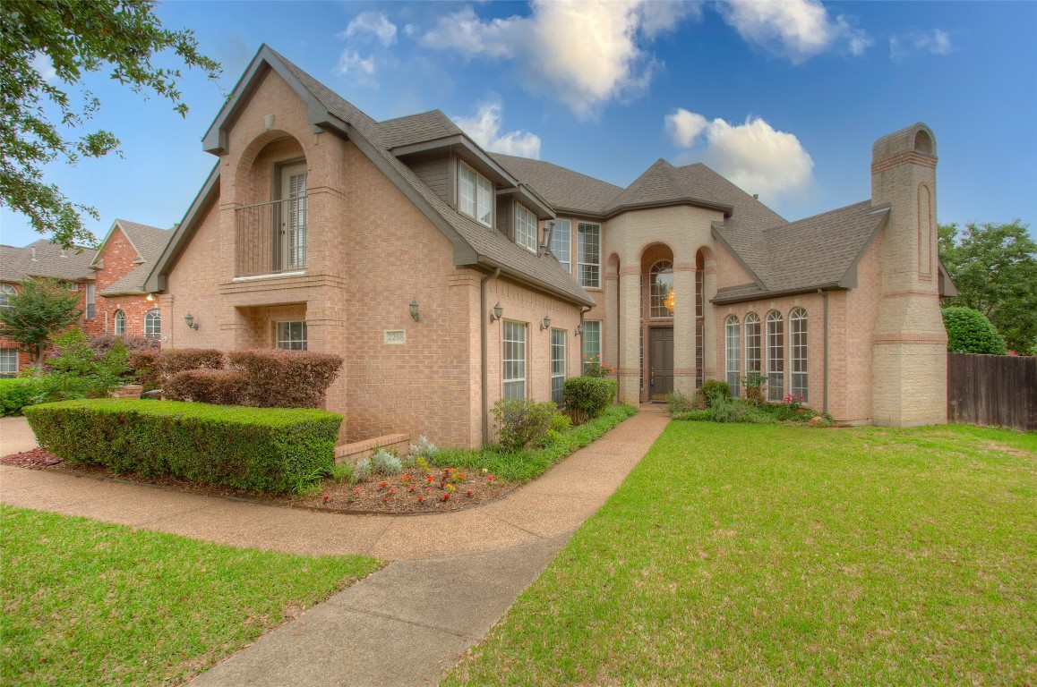 2208 Danielle Dr, Colleyville, TX 76034 - MLS 20323568 - Coldwell Banker