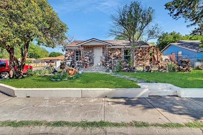 101 E Mason Street, Fort Worth, TX 76110 - Photo 1