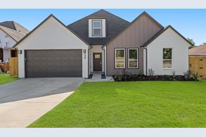 1750 Avenue D, Grand Prairie, TX 75051 - Photo 1