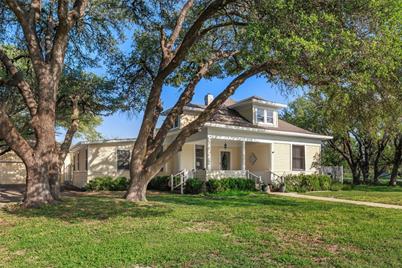 1600 Simpson Street, Brady, TX 76825 - Photo 1