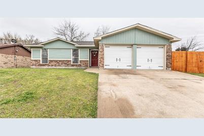 8721 Silver Creek Road, White Settlement, TX 76108 - Photo 1