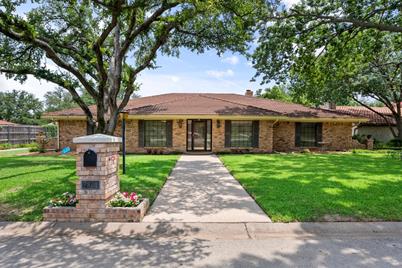 7808 Driftwood Court, Fort Worth, TX 76179 - Photo 1