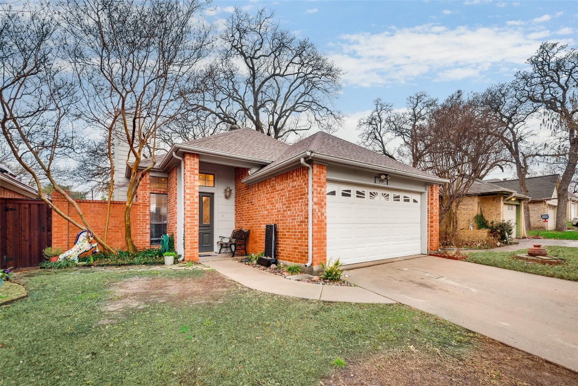 209 Lydia Cir, Irving, TX 75060 MLS 20351577 Coldwell Banker