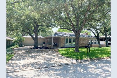 1753 Cynthia Lane, Hurst, TX 76054 - Photo 1