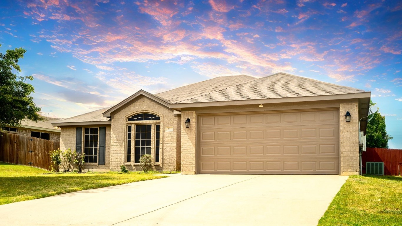 611 E Sheila Cir, Joshua, TX 76058 MLS 20360527 Coldwell Banker