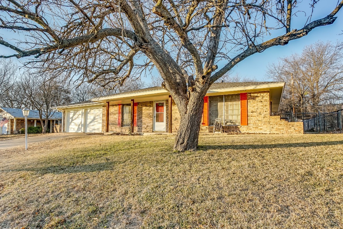 1104 Julie St, Weatherford, TX 76086 MLS 20362306 Coldwell Banker