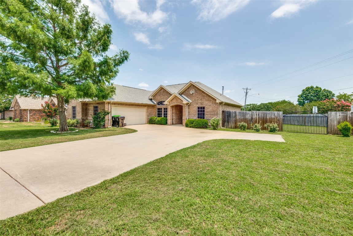 1209 Hickory Dr Pilot Point TX 76258 MLS 20364972 Coldwell Banker 1209 Hickory Dr Pilot Point TX 76258 MLS 20364972 Coldwell Banker