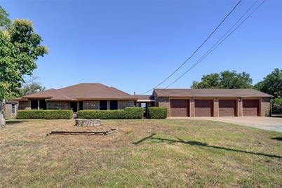 8125 Eagle Mountain Circle, Fort Worth, TX 76135 - Photo 1