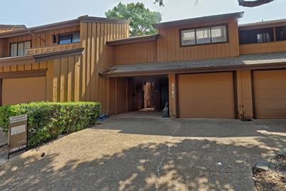 3161 Golden Oak Court, Farmers Branch, TX 75234 - Photo 1