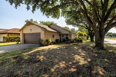 1710 Mimosa Lane, Euless, TX 76039 - Photo 1