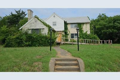 2035 Cedar Crest Boulevard, Dallas, TX 75203 - Photo 1