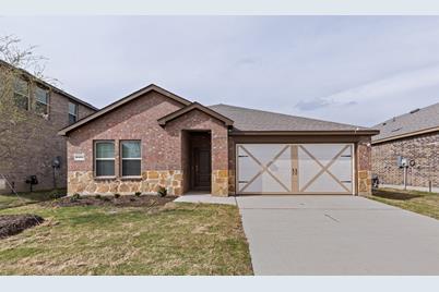 6425 Yorkdale Street, Aubrey, TX 76227 - Photo 1