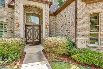 1404 Sylvan Avenue, Dallas, TX 75208 - Photo 1