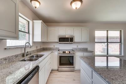 106 Hanover Avenue, Palmer, TX 75152 - Photo 1