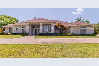 4138 S Robinson Road, Grand Prairie, TX 75052 - Photo 1