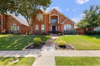 6820 Myrtle Beach Drive, Plano, TX 75093 - Photo 1